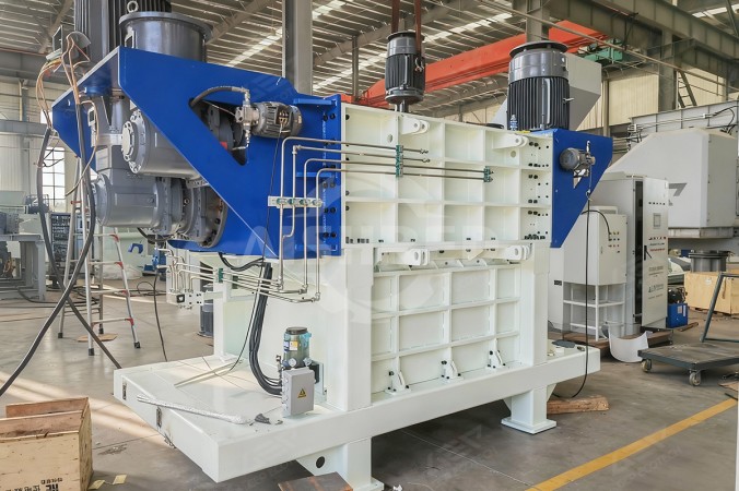 Mesin Pemotong Empat Poros untuk ASR (Sisa Pemotongan Kendaraan Bermotor) ke Lini Produksi SRF di Taiwan